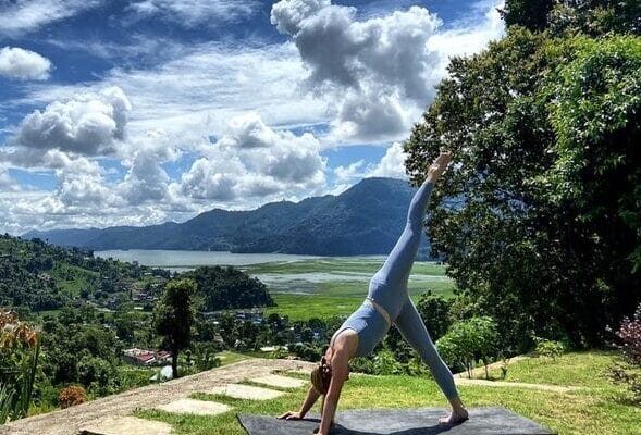 wellness-yoga-retreat-tour-nepal